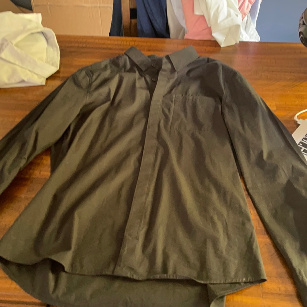 Black lululemon city long sleeve button down